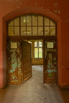 Beelitz Heilstätten 2 HDR2-2.jpg